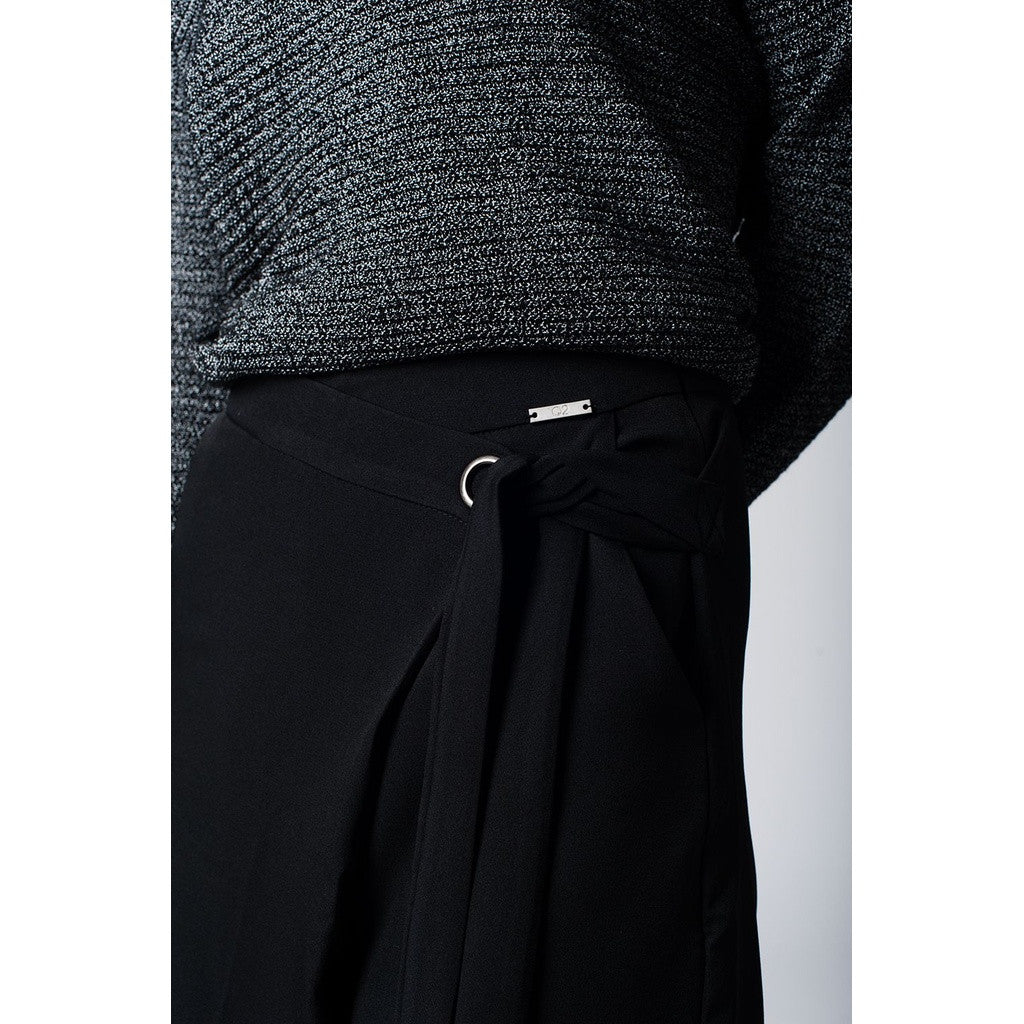 Black culotte with tie waist