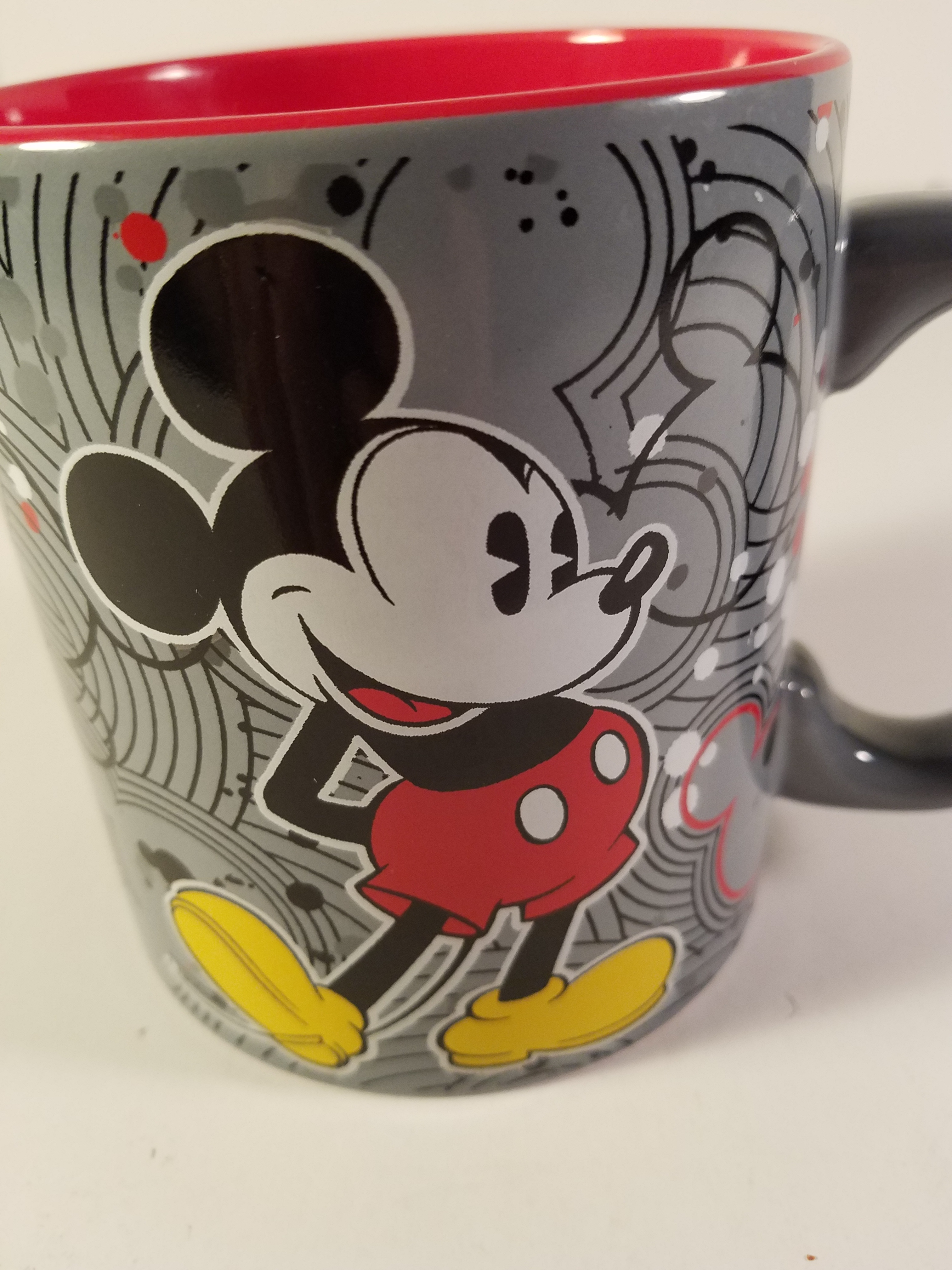 disney mickey mouse mug 20 ounce microwave and dishwasher safe new