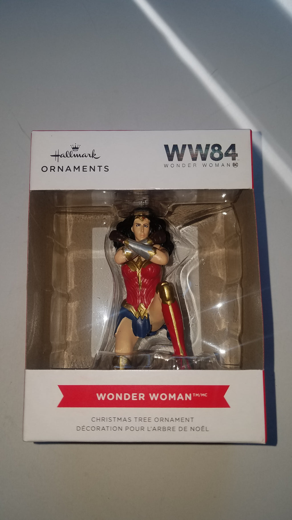 Hallmark 2020 Wonder Woman WW84 Box Ornament Walmart Exclusive NEW design 2
