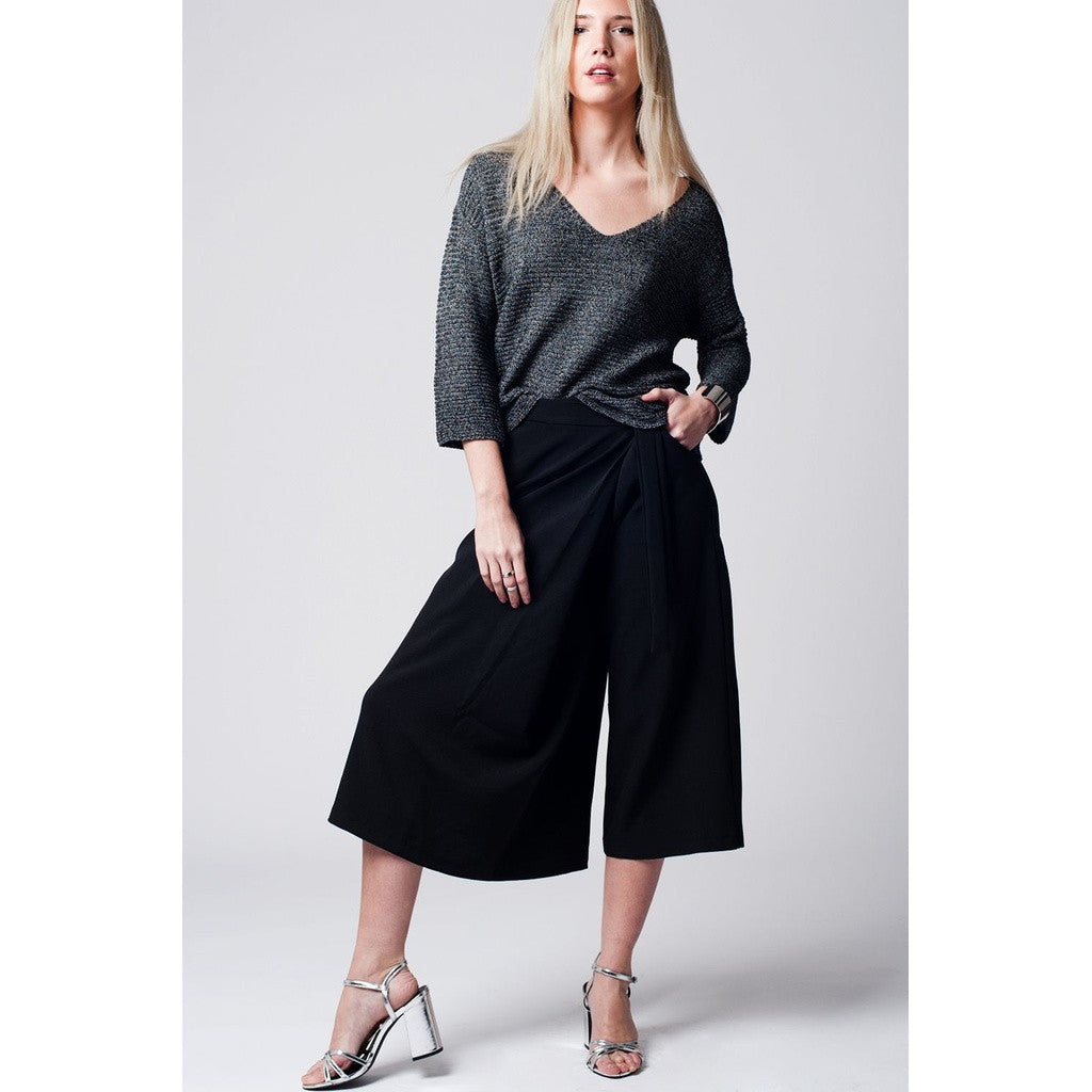Black culotte with tie waist