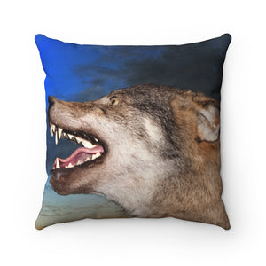 Wolf howls at moon Spun Polyester Square Pillow