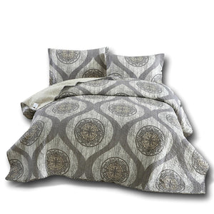 DaDa Bedding Classical Grey Mosaic Medallion Reversible Quilted Coverlet Bedspread Set (SD16299)